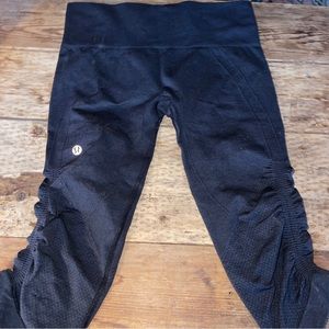 Lululemon yoga capri women’s sz 4 black